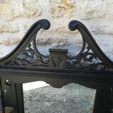 Napoleon III showcase shelf