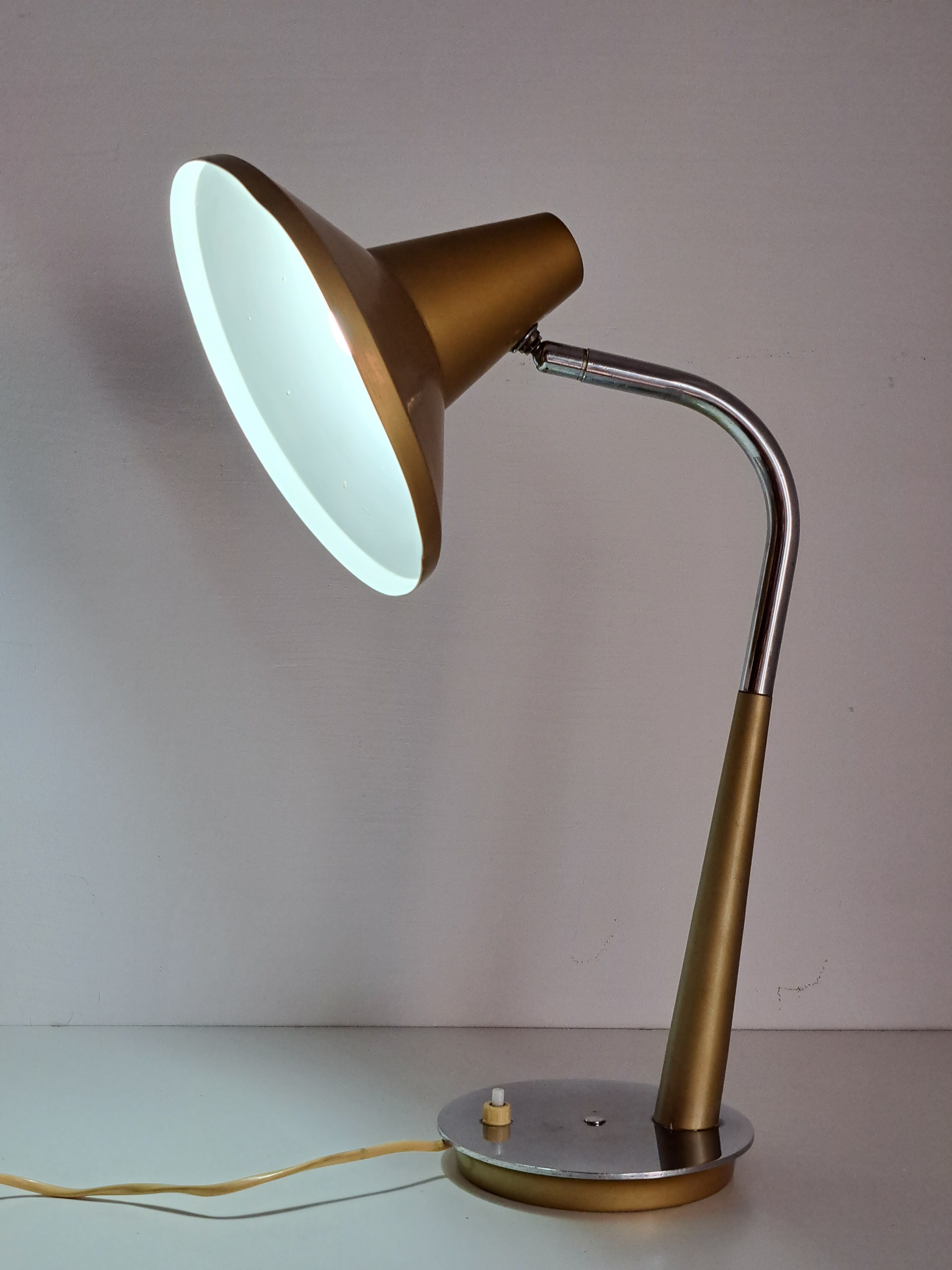 Antique desk lamp