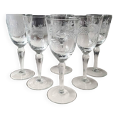 Lot 6 grands verres à vin à pied