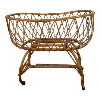 Rattan cradle