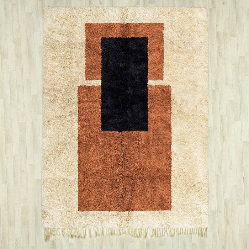 Handmade Moroccan rug 250cm x 150cm