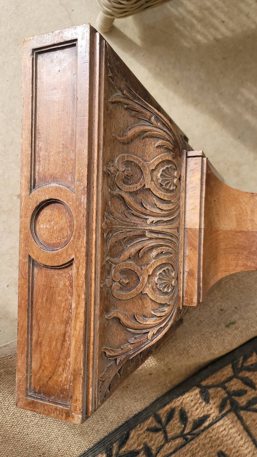 Late 19th century column