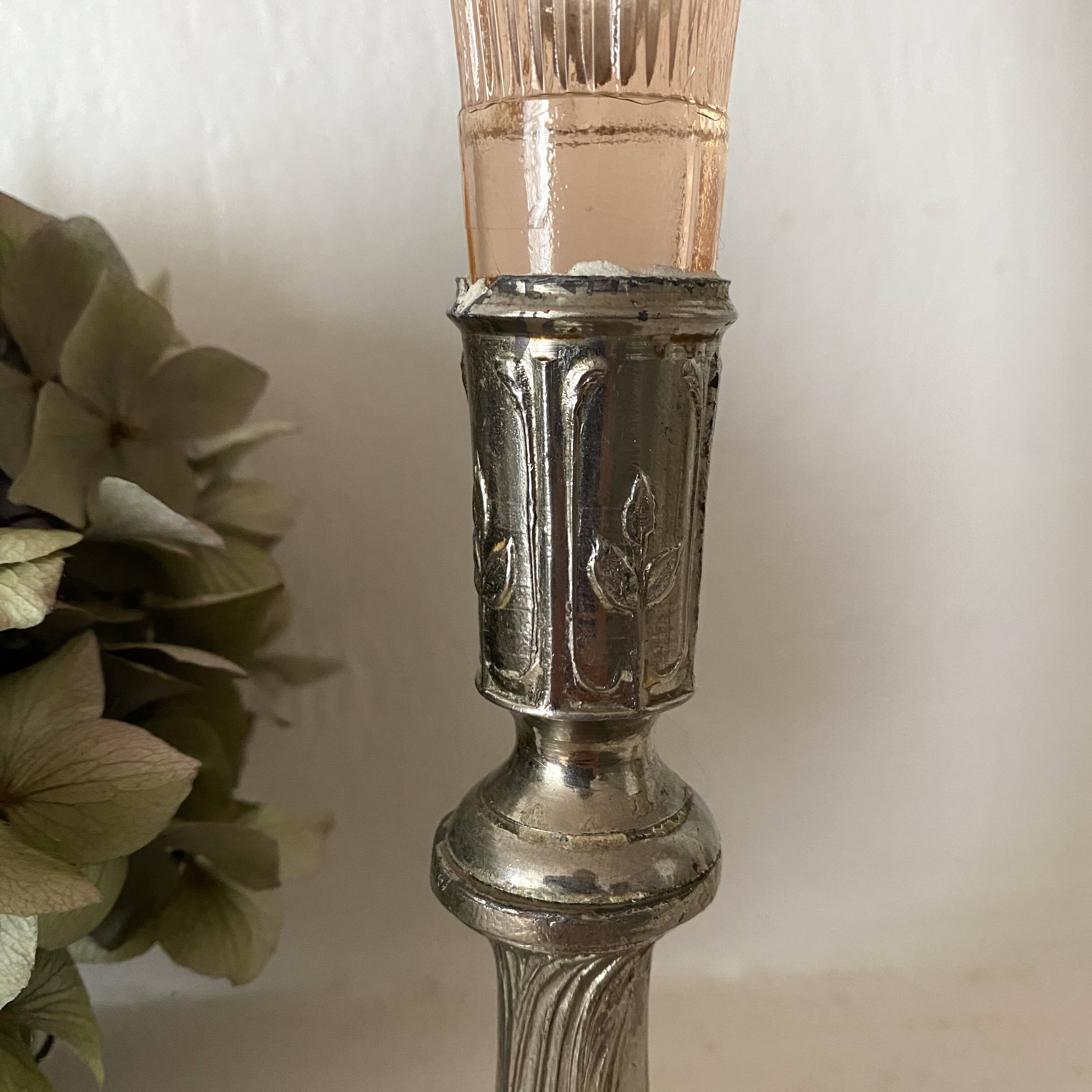 Art Nouveau cornet vase, tulip centerpiece