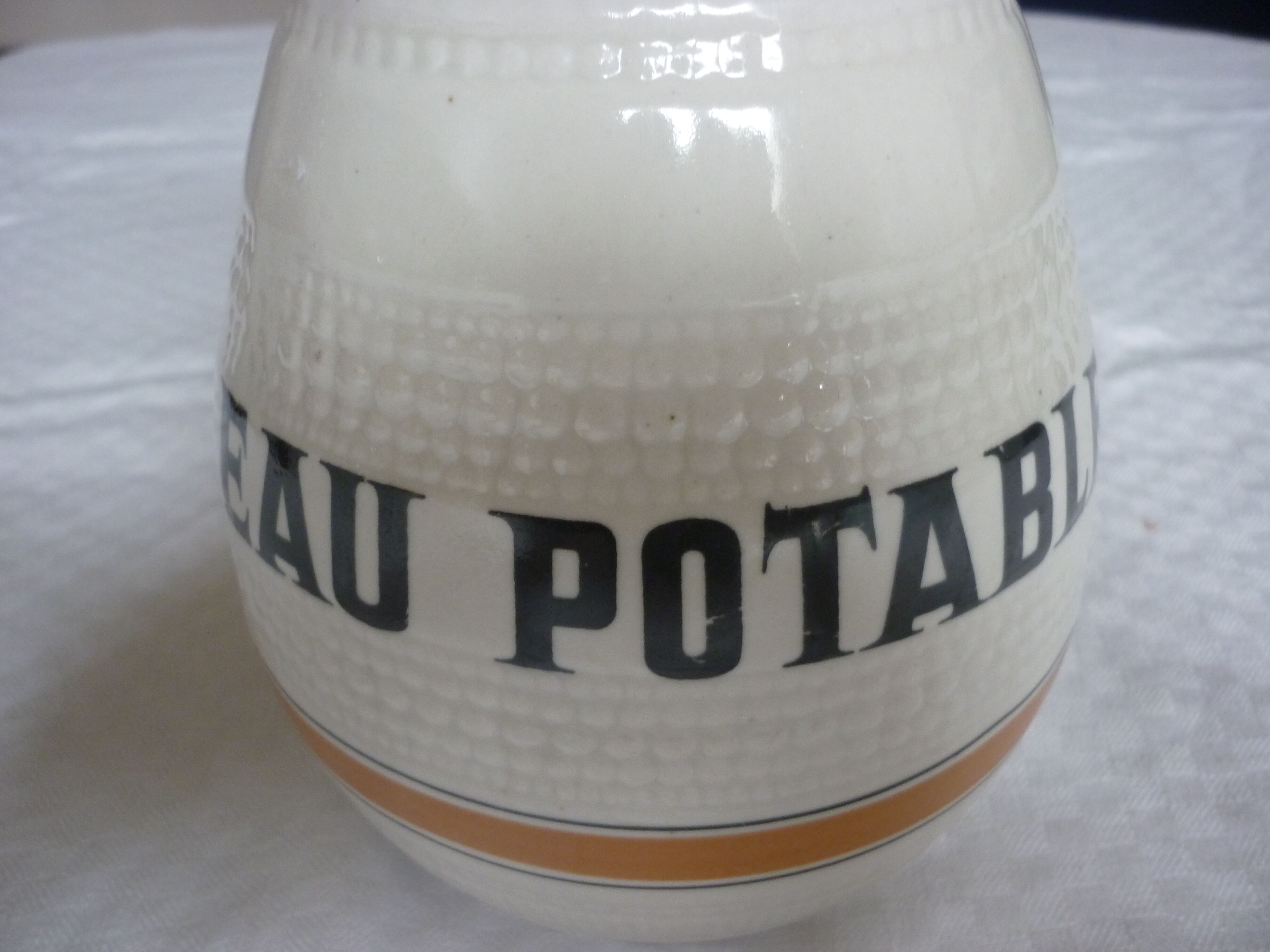 Pichet vintage en ceramique digoin marqué eau potable