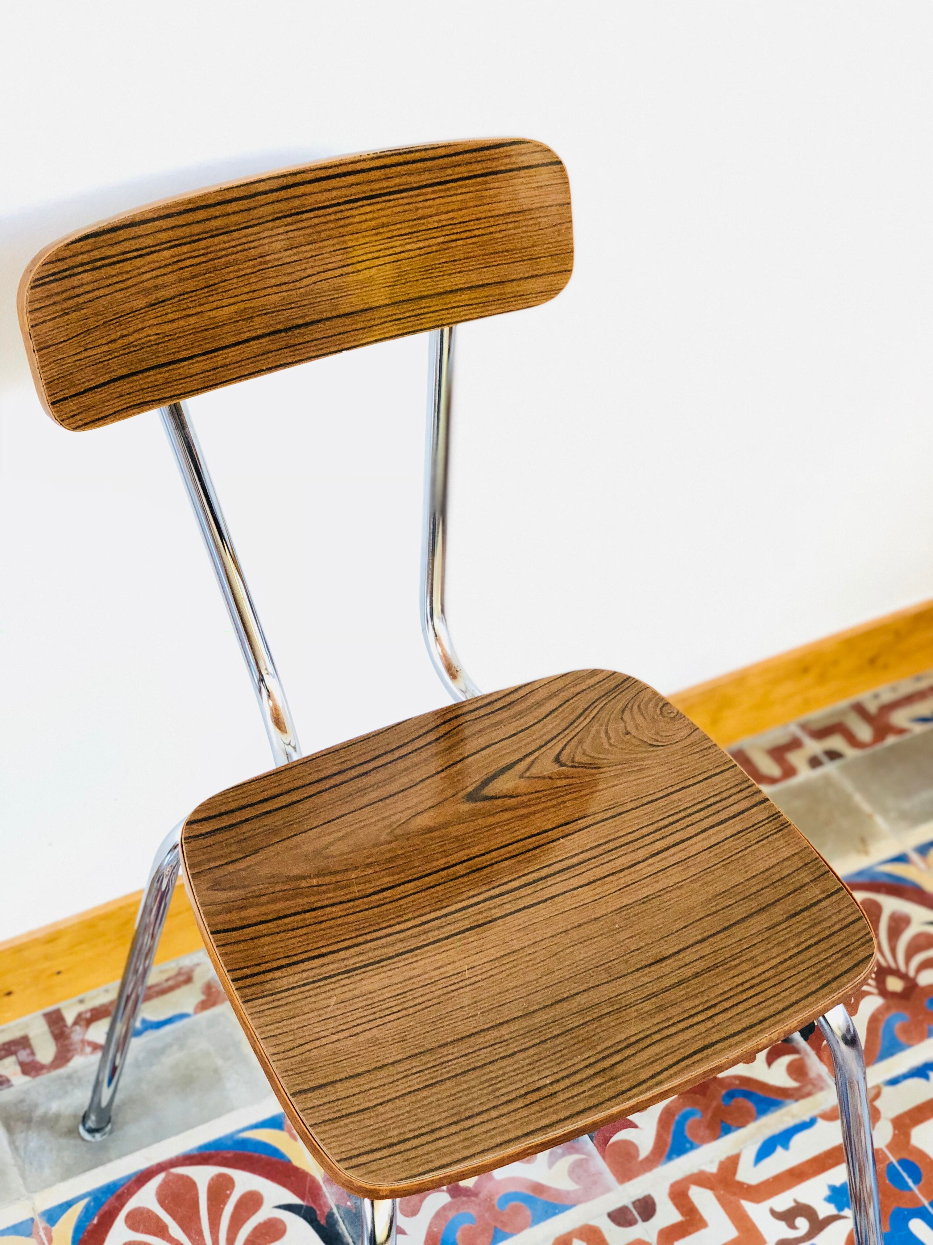 Pair of chairs in formica