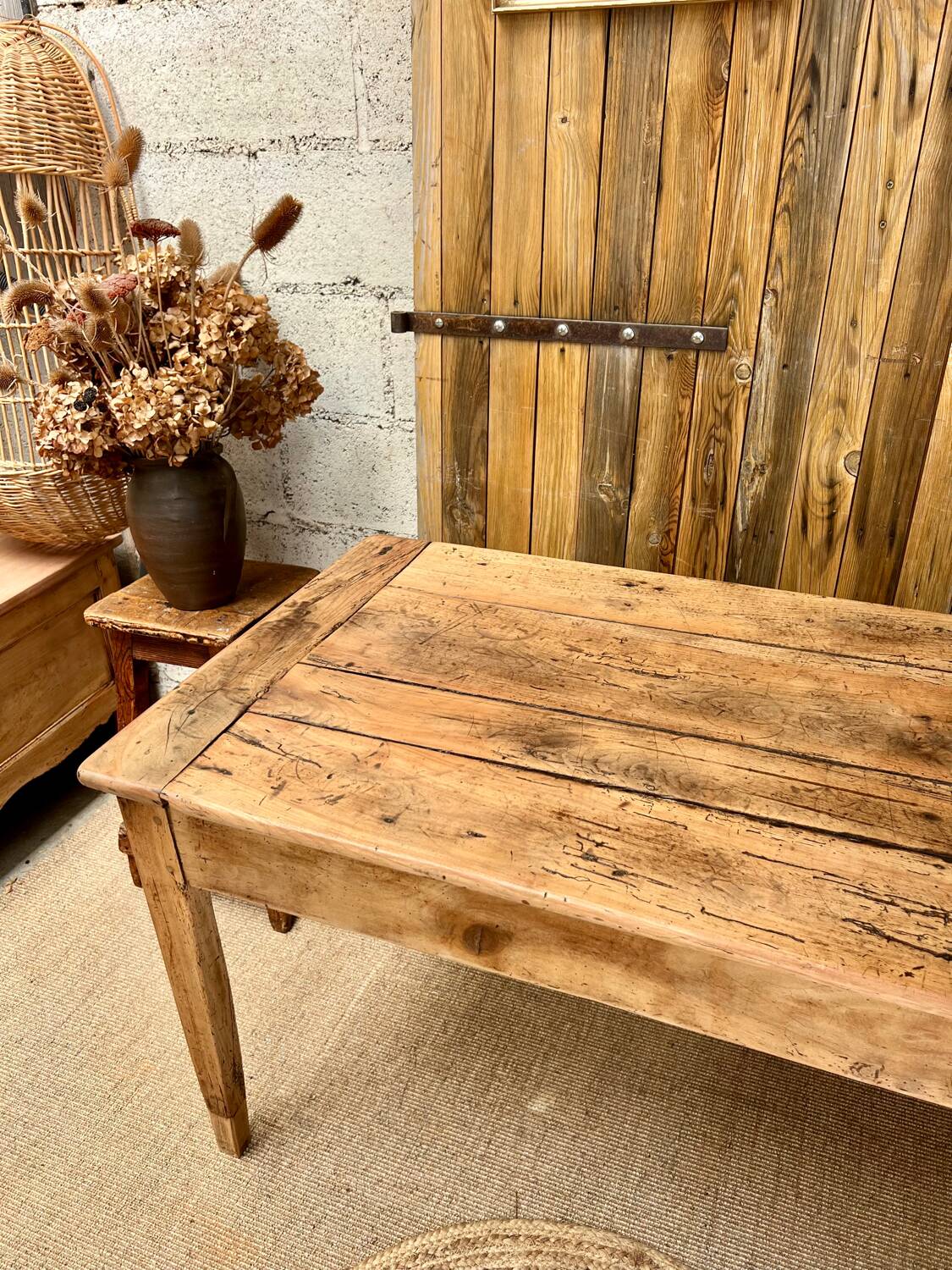 Farmhouse table