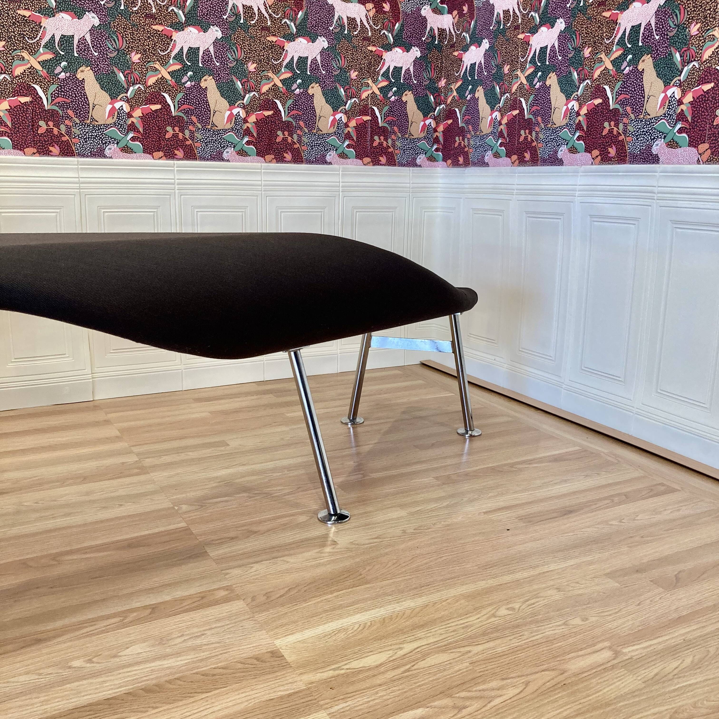 Large canapé design 340 cm.