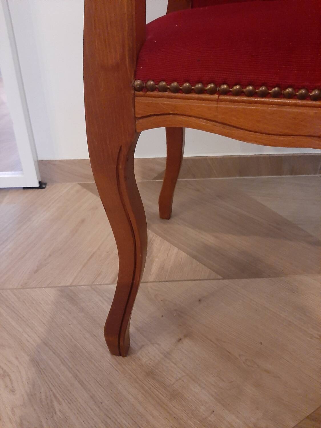 Jolie fauteuil causeuse- meuble entrée-Louis XV