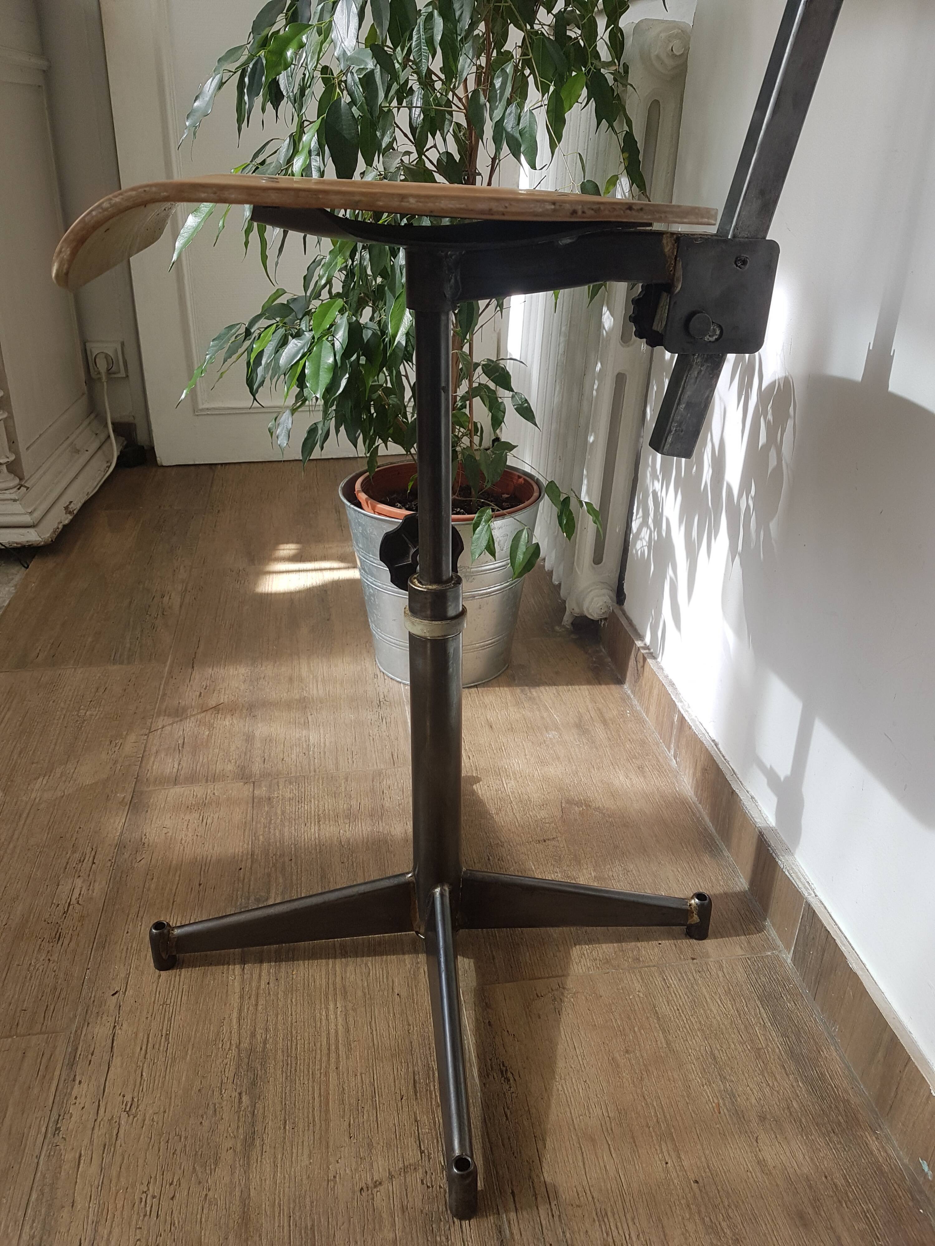 Chaise atelier réglable
