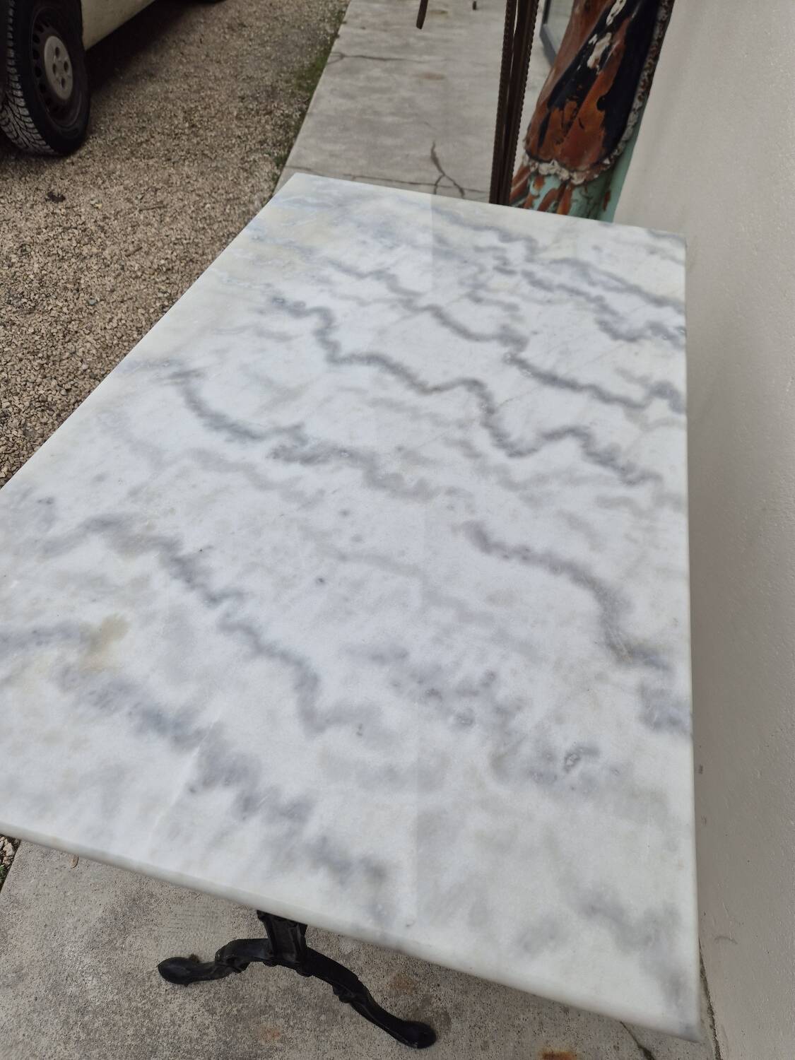 Table en marbre et fonte de bistrot restaurant ancienne