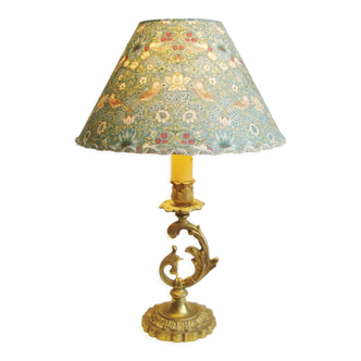 Lampe rocaille vintage avec son abat-jour en tissu de William Morris