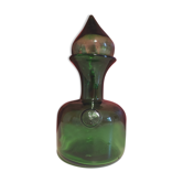 Carafe verte avec bouchon goutte d'eau