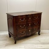 Commode, Galbée arbalète en noyer 18 ème