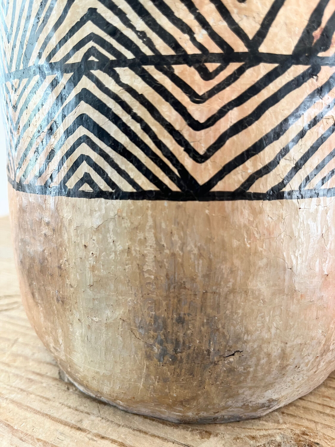 Sejnane terracotta vase