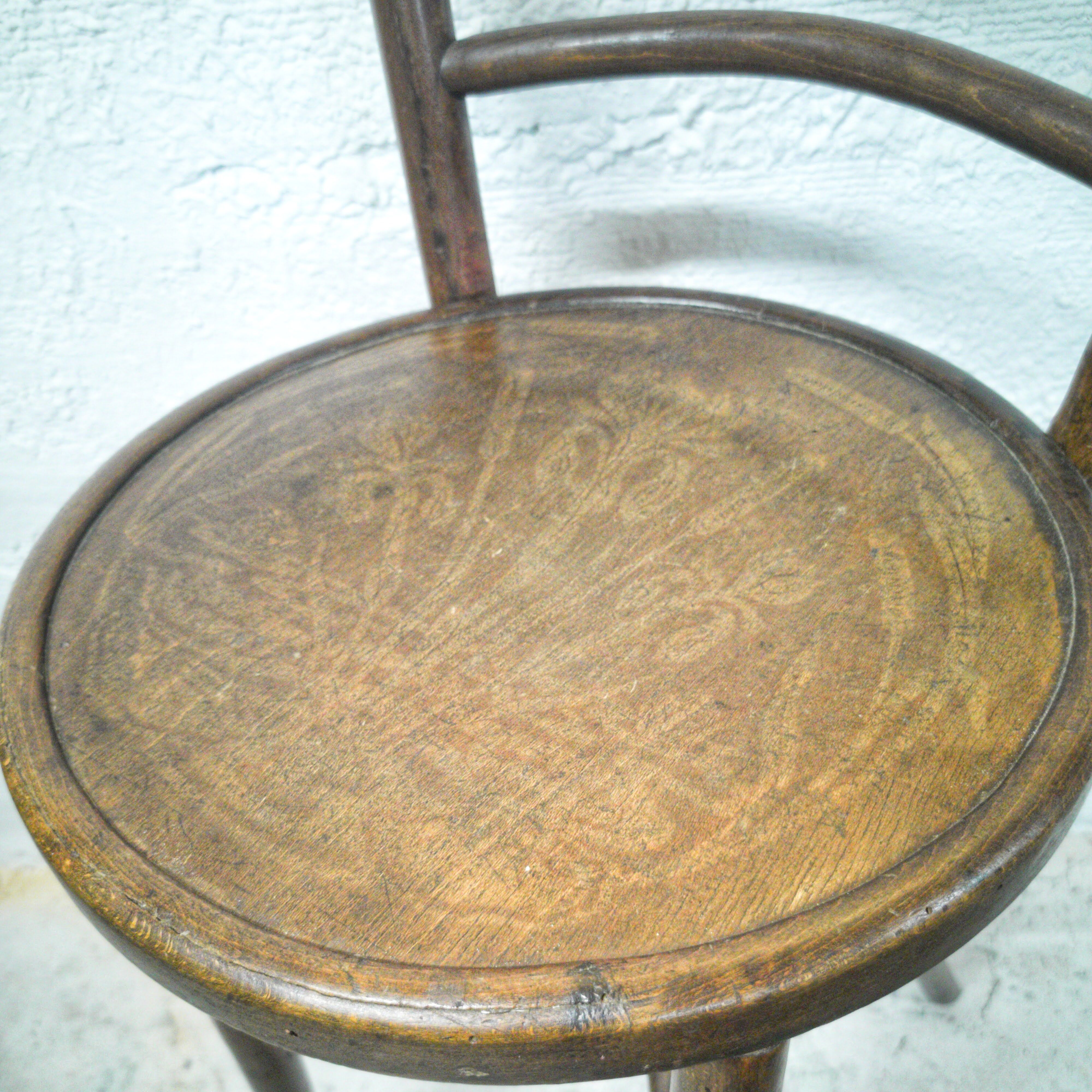 Codina curved wooden high chair