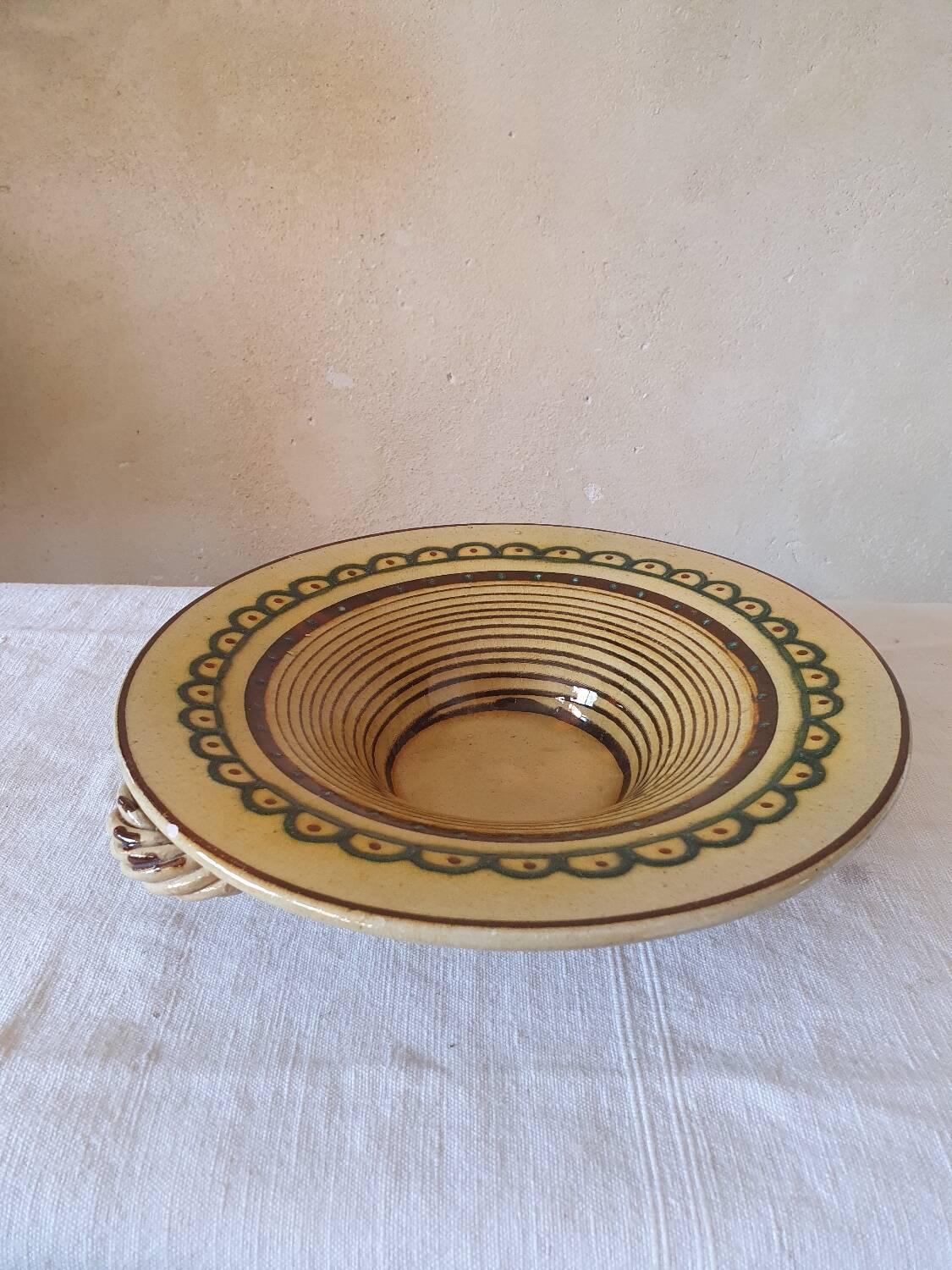 Plat émaillé Vallauris