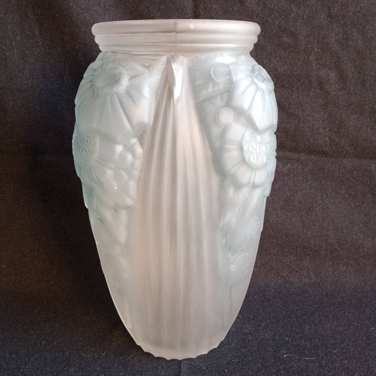 Molded glass vase, 1940s