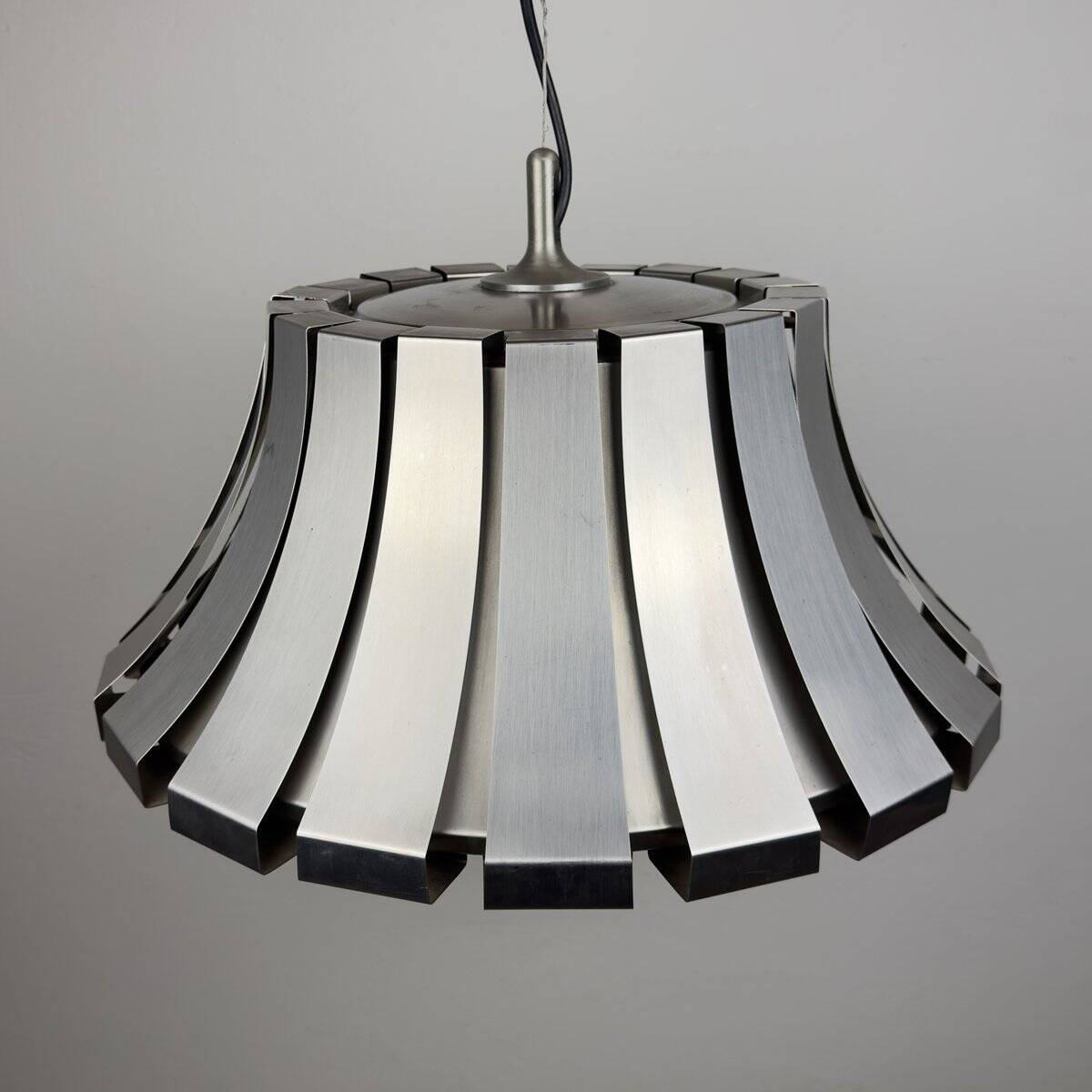 Vintage metal pendant attributed to Elio Martinelli for Martinelli Luce, Italy, 1960s.