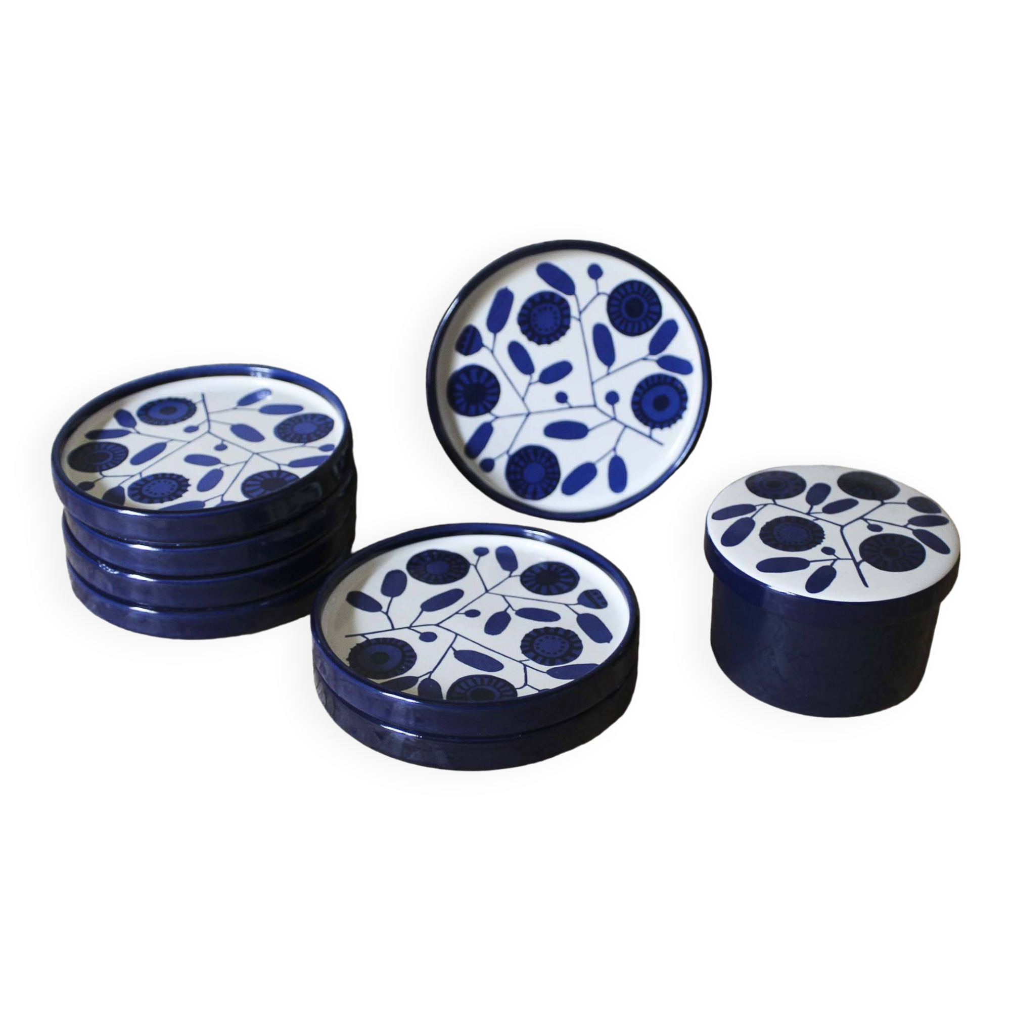 Set of 7 small plates and a pot Melitta Stockholm