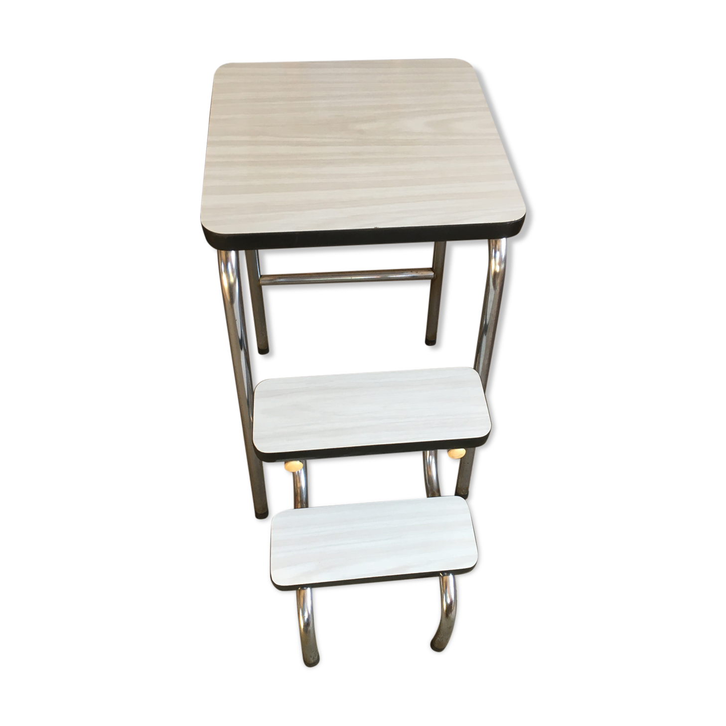 Formica Tabouret