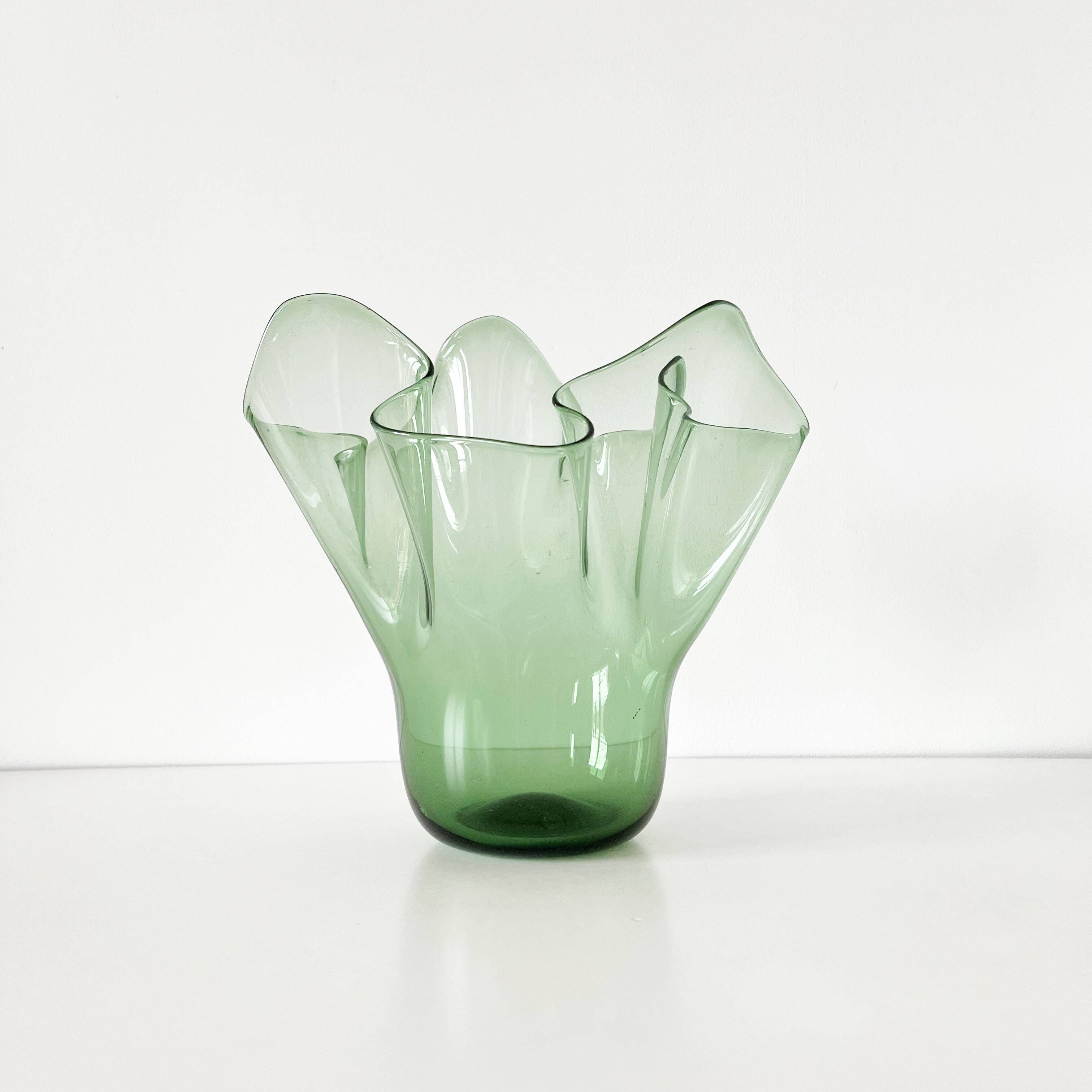 Italian blown glass handkerchief vase Empoli 1950