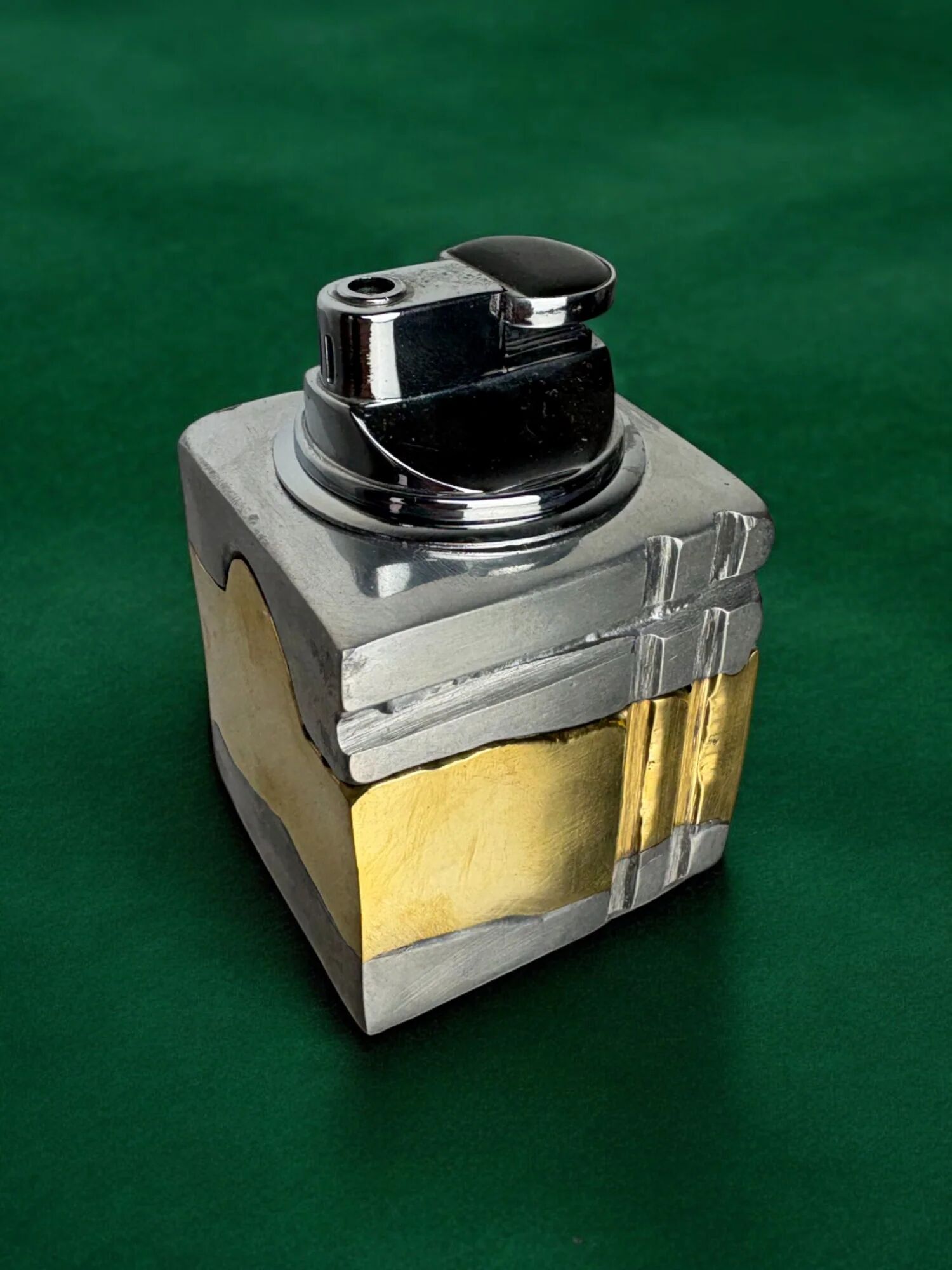Briquet brutaliste par Ardisur, en bronze et aluminium, années 1970, Espagne