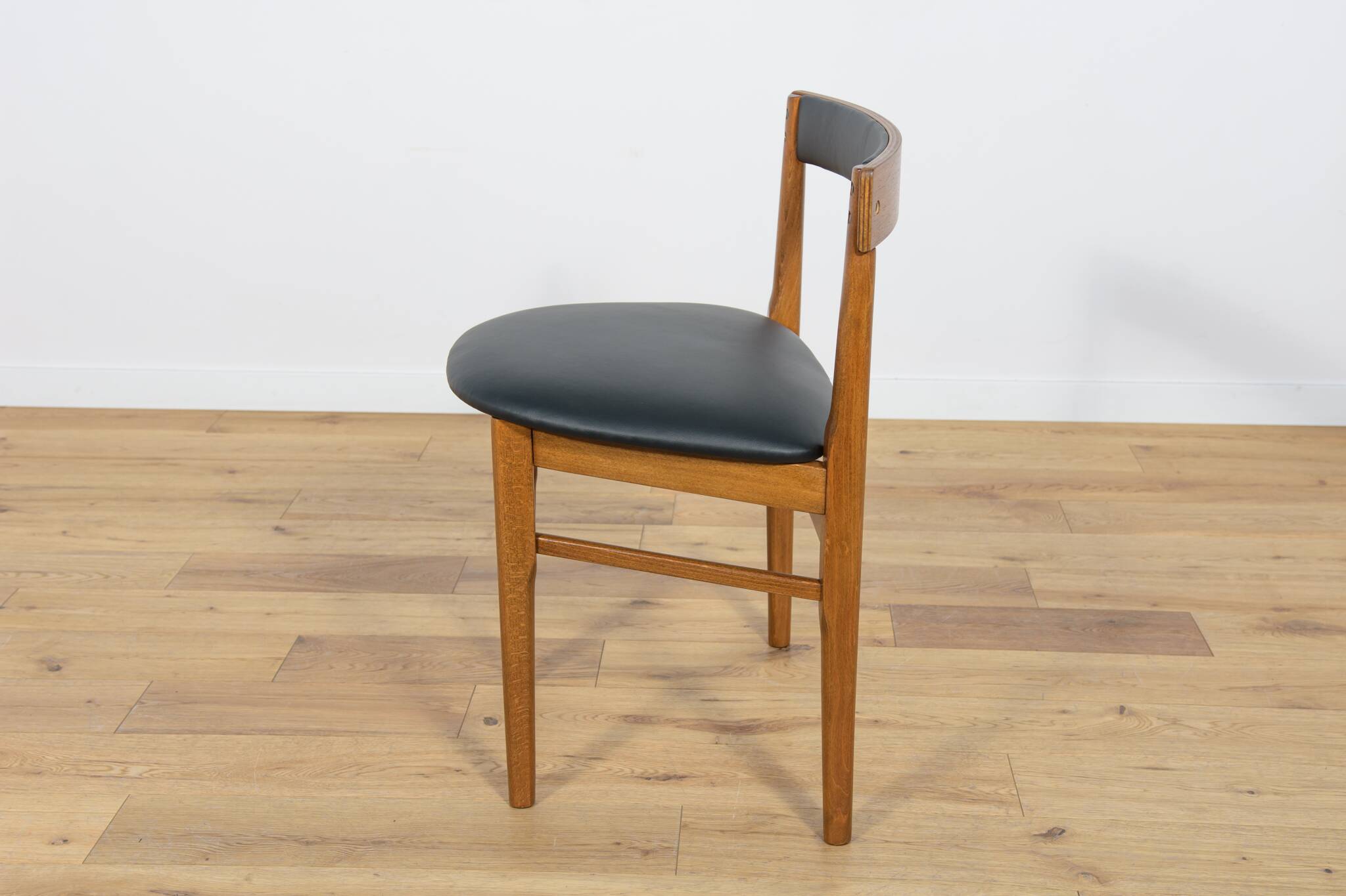 Mid century round extendable dining table and chairs from mcintosh, 1960s, set of 5