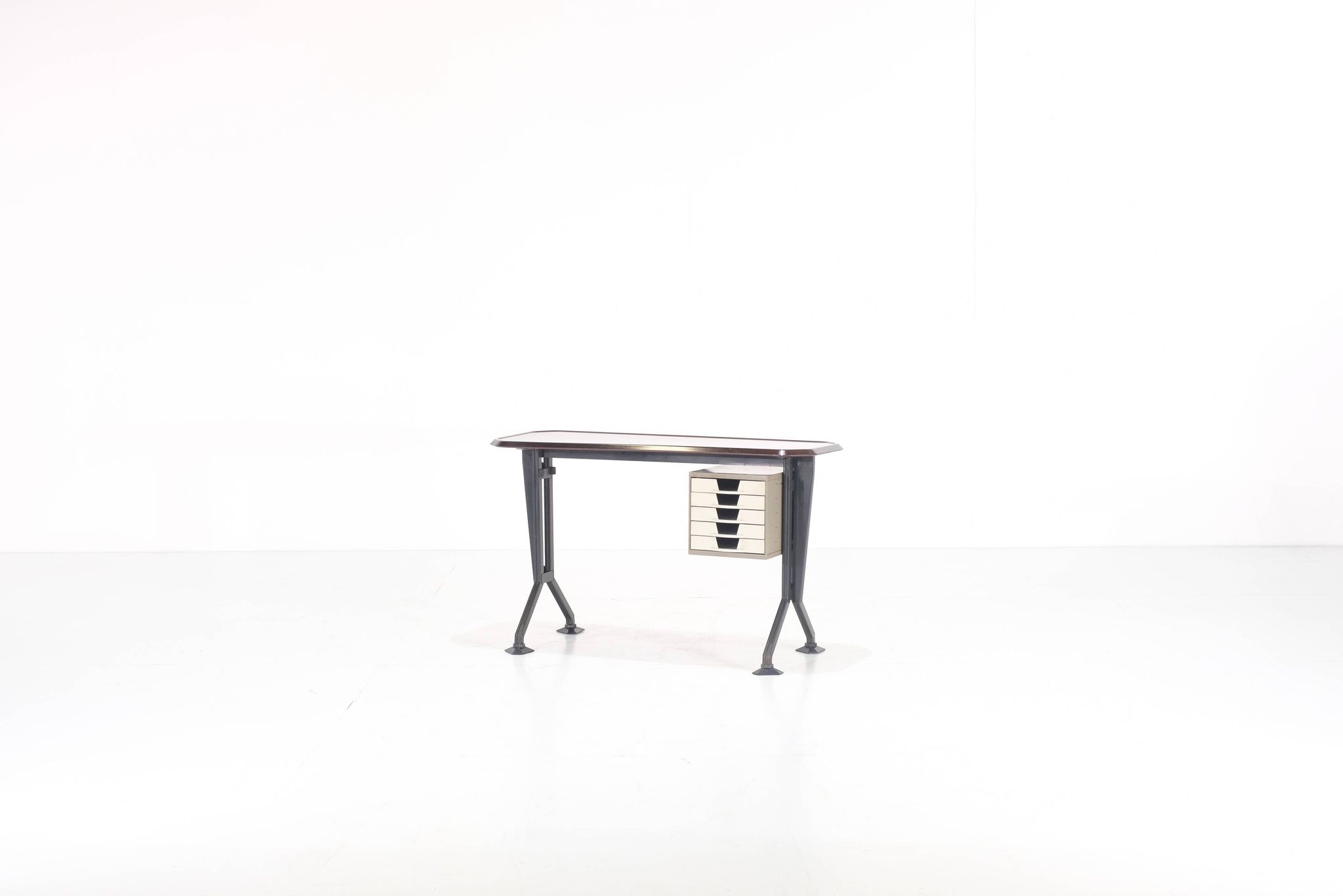 Petit bureau Arco par BBPR pour Olivetti Synthesis - 1960s