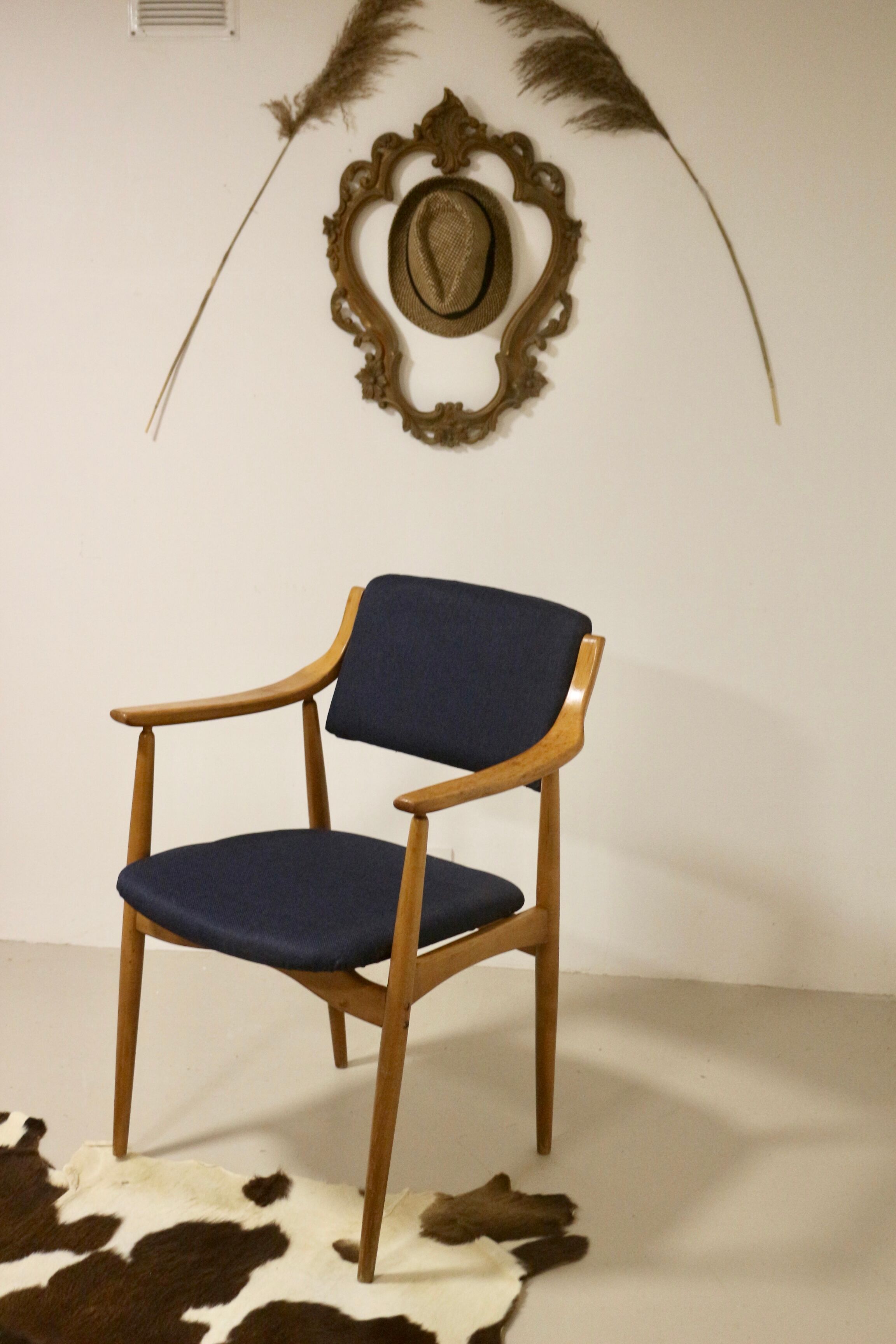 Scandinavian chair 1960 curved armrests