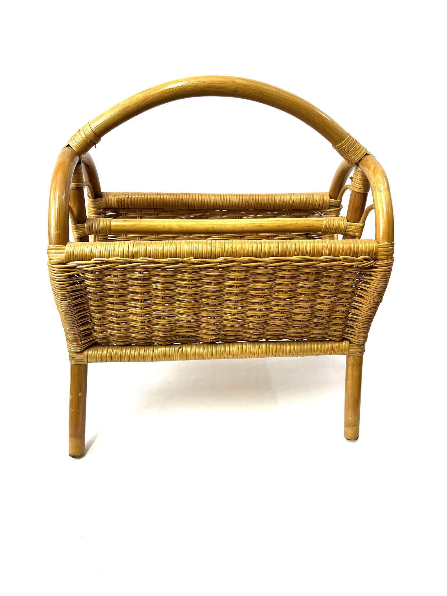 Porte revue en rotin et bambou vintage