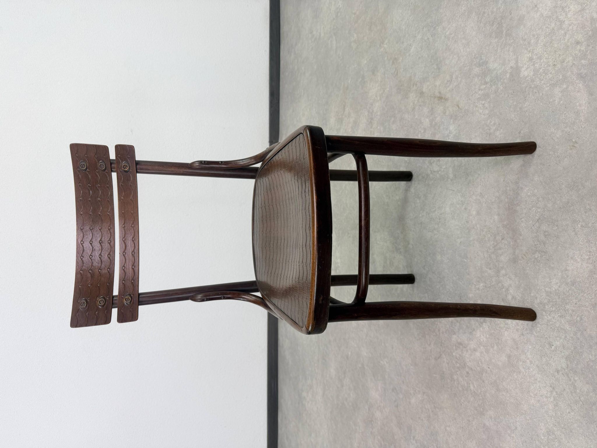 Ensemble de 2 chaises de salle à manger par J&J Kohn