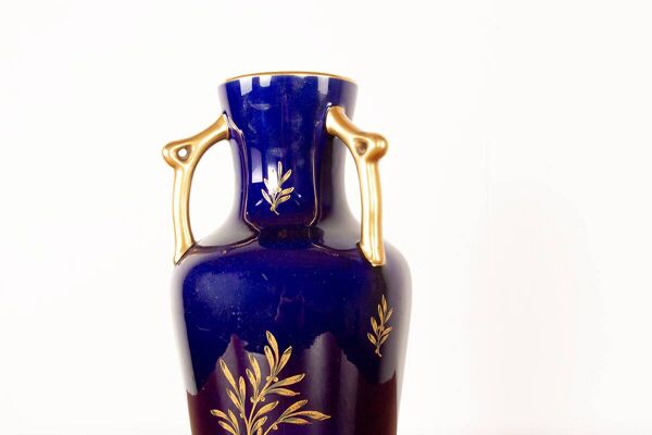 Vase de style Néo-Classique en porcelaine, bleu cobal, Pinon-Heuzé 1930.