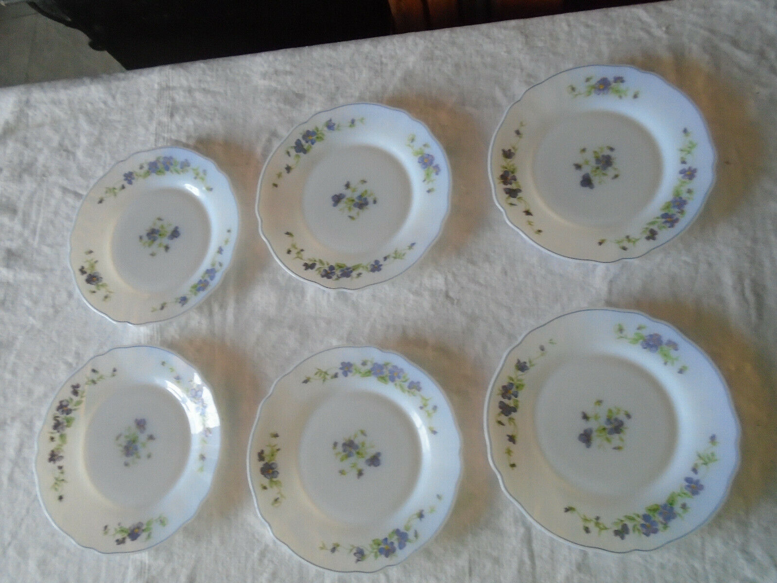 6 dessert plates