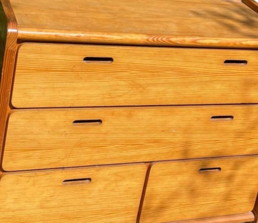 80s chest of drawers