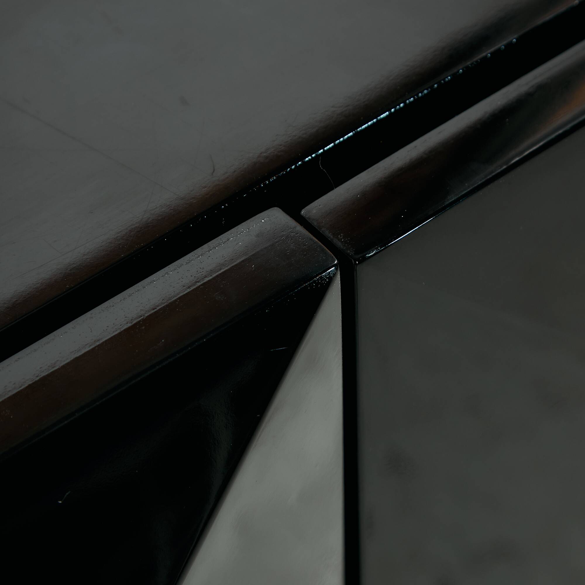 MK10909 High-gloss sideboard