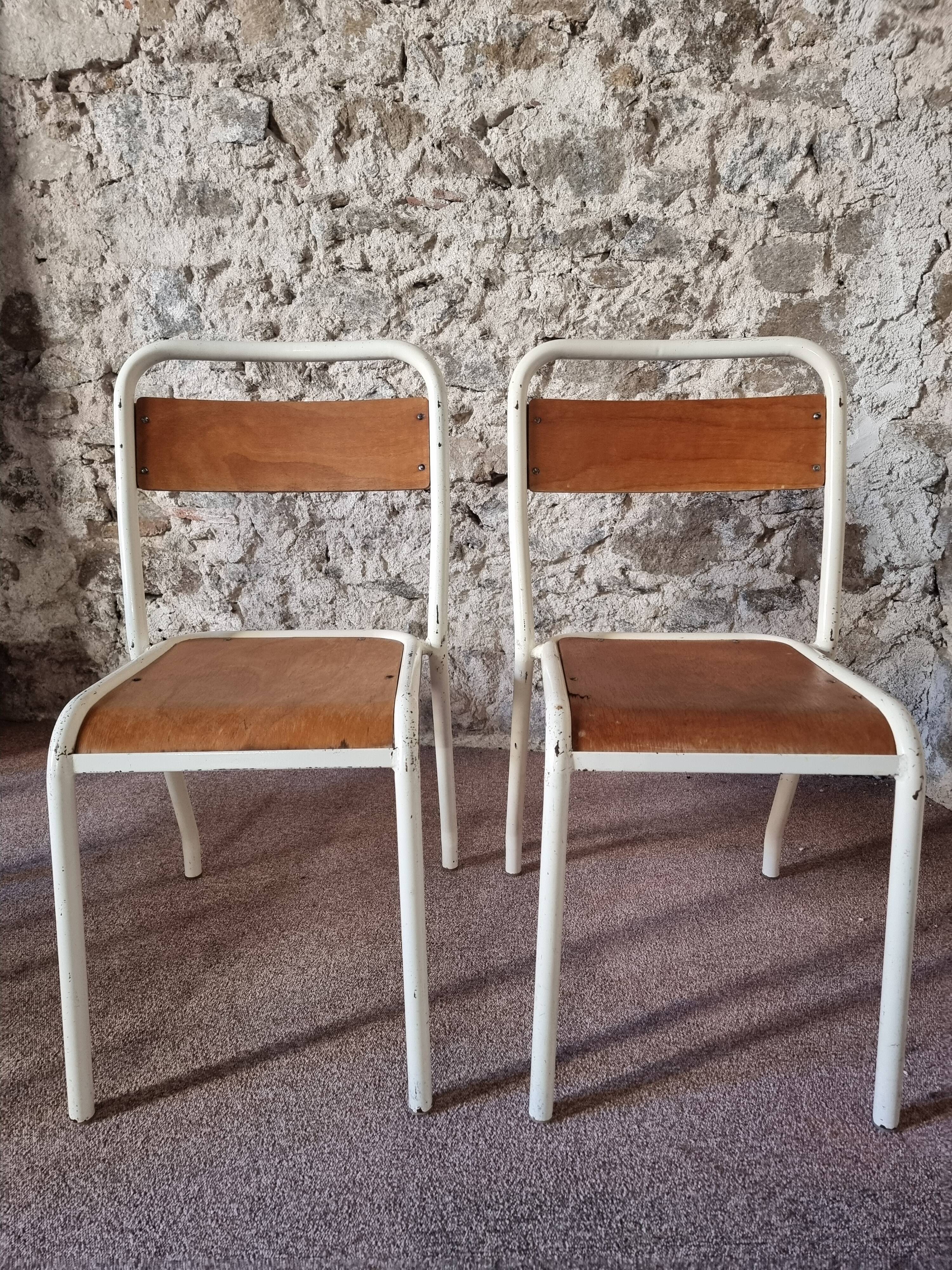 Set of 4 vintage French school chairs – Stackable chairs – 1920s