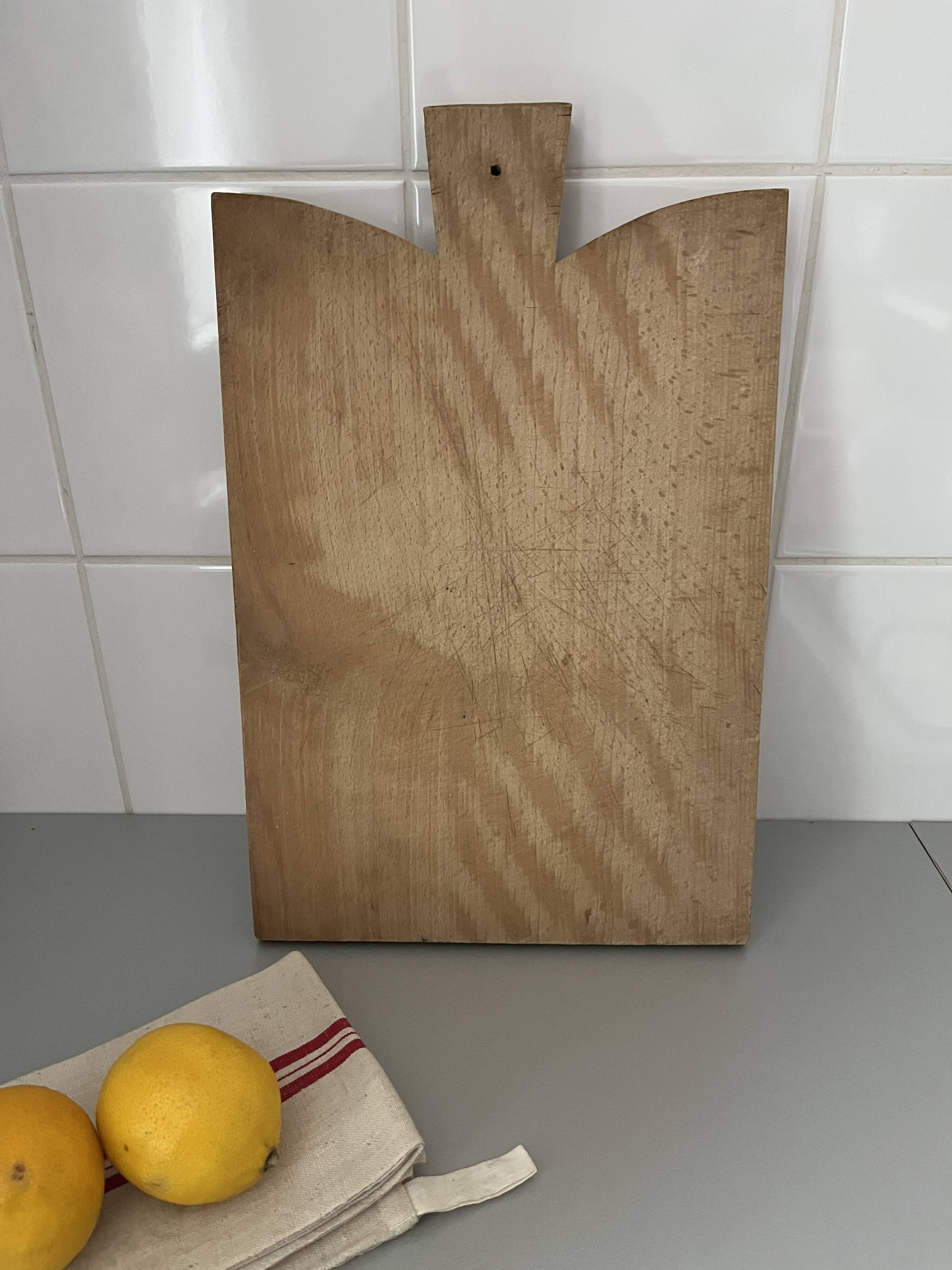 Wooden cutting board