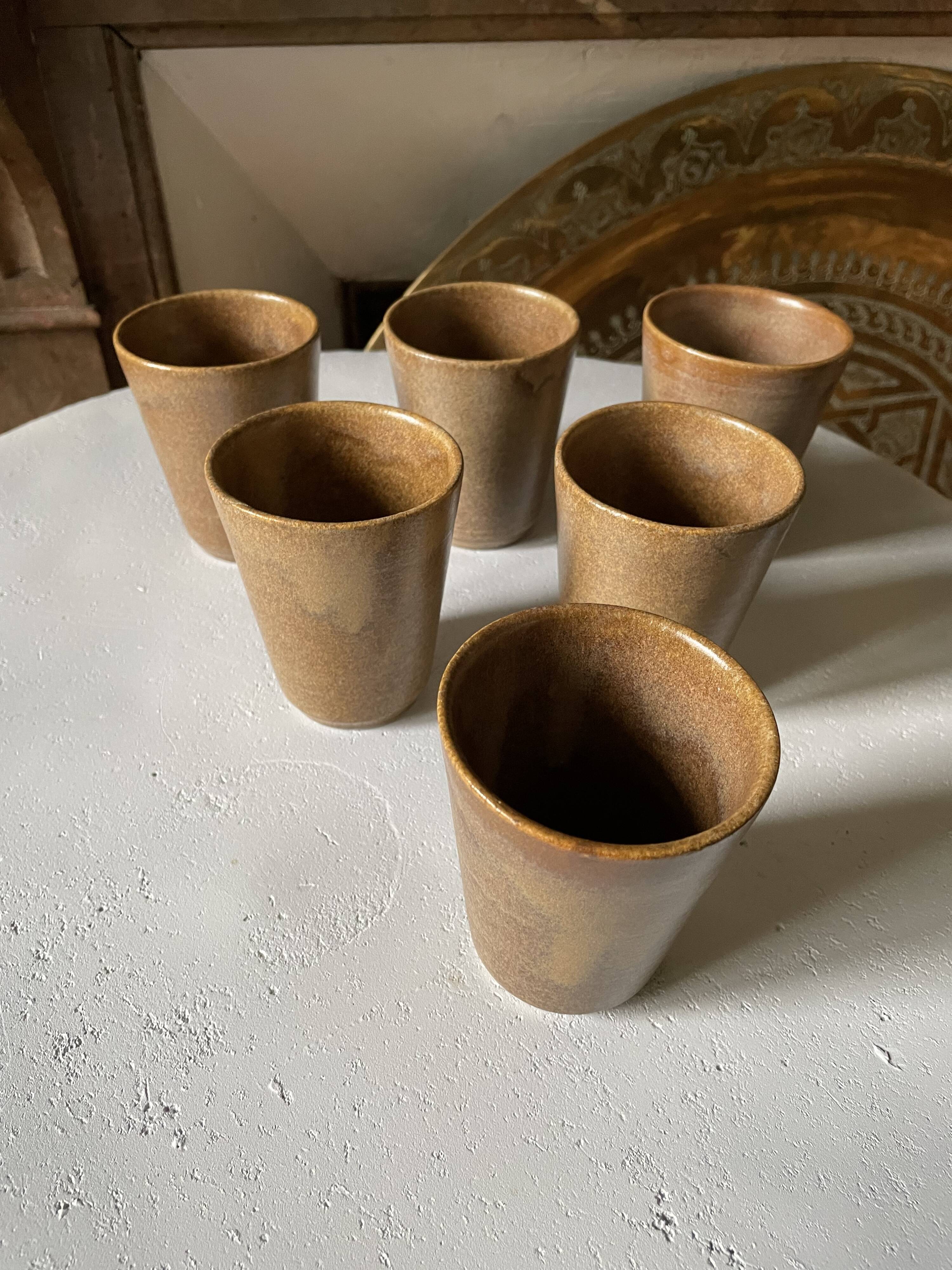 Digoin sandstone cups