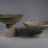 2 grandes jardinières avec 2 bases, dont une pouvant être utilisée comme