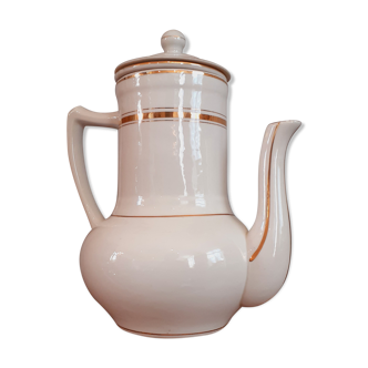 Théière en porcelaine blanche et dorée vers 1900