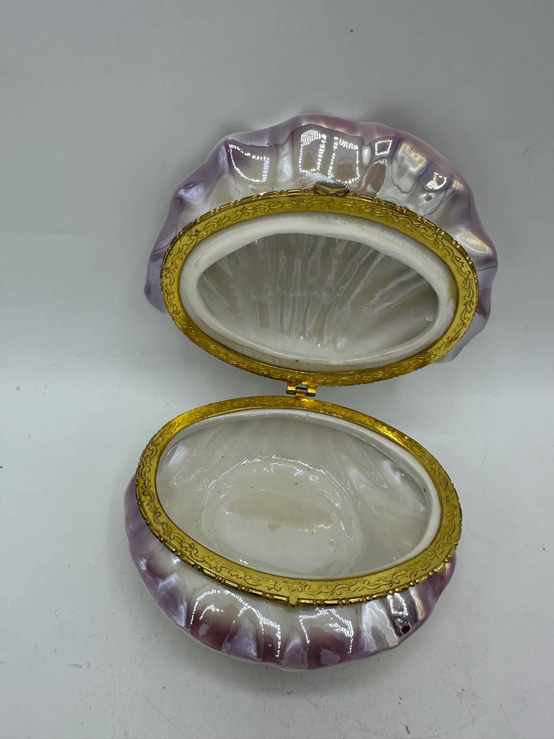 Shell jewelry box