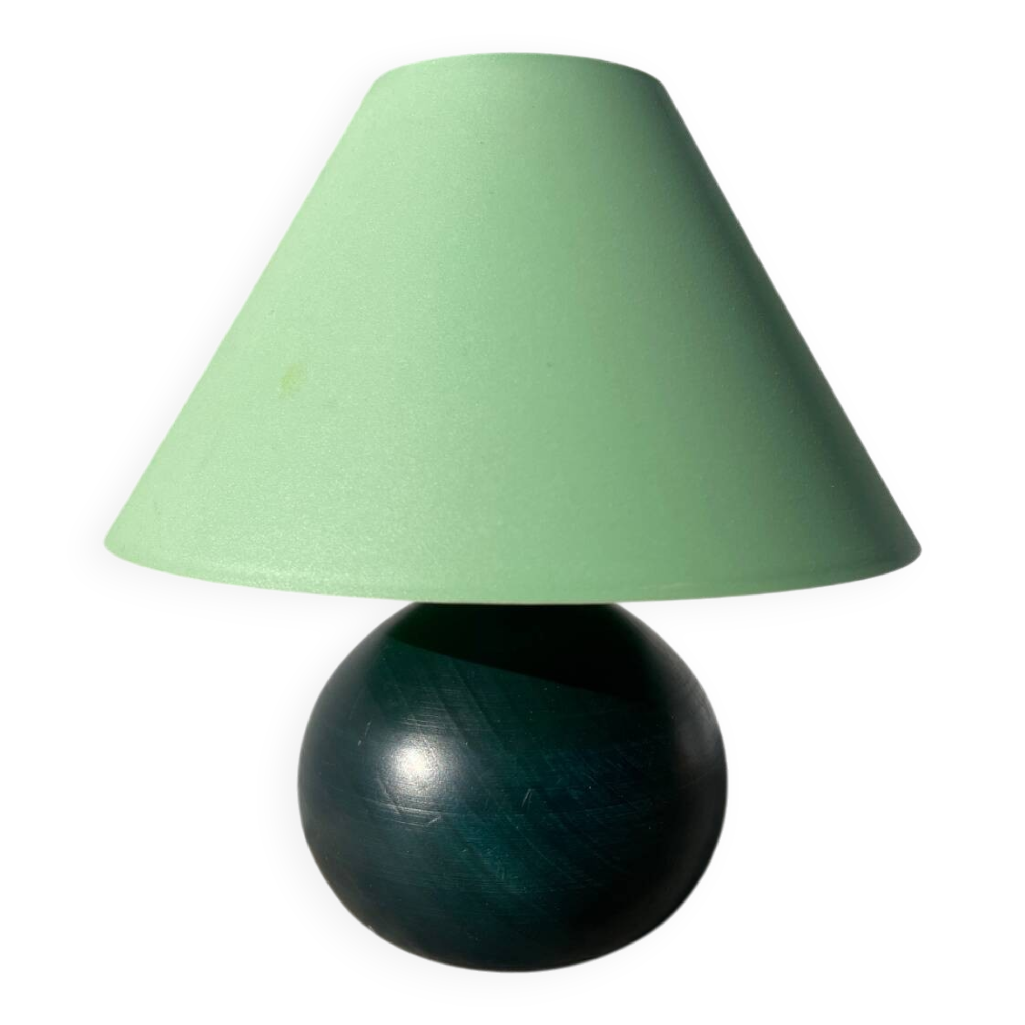 Green round wooden lamp l