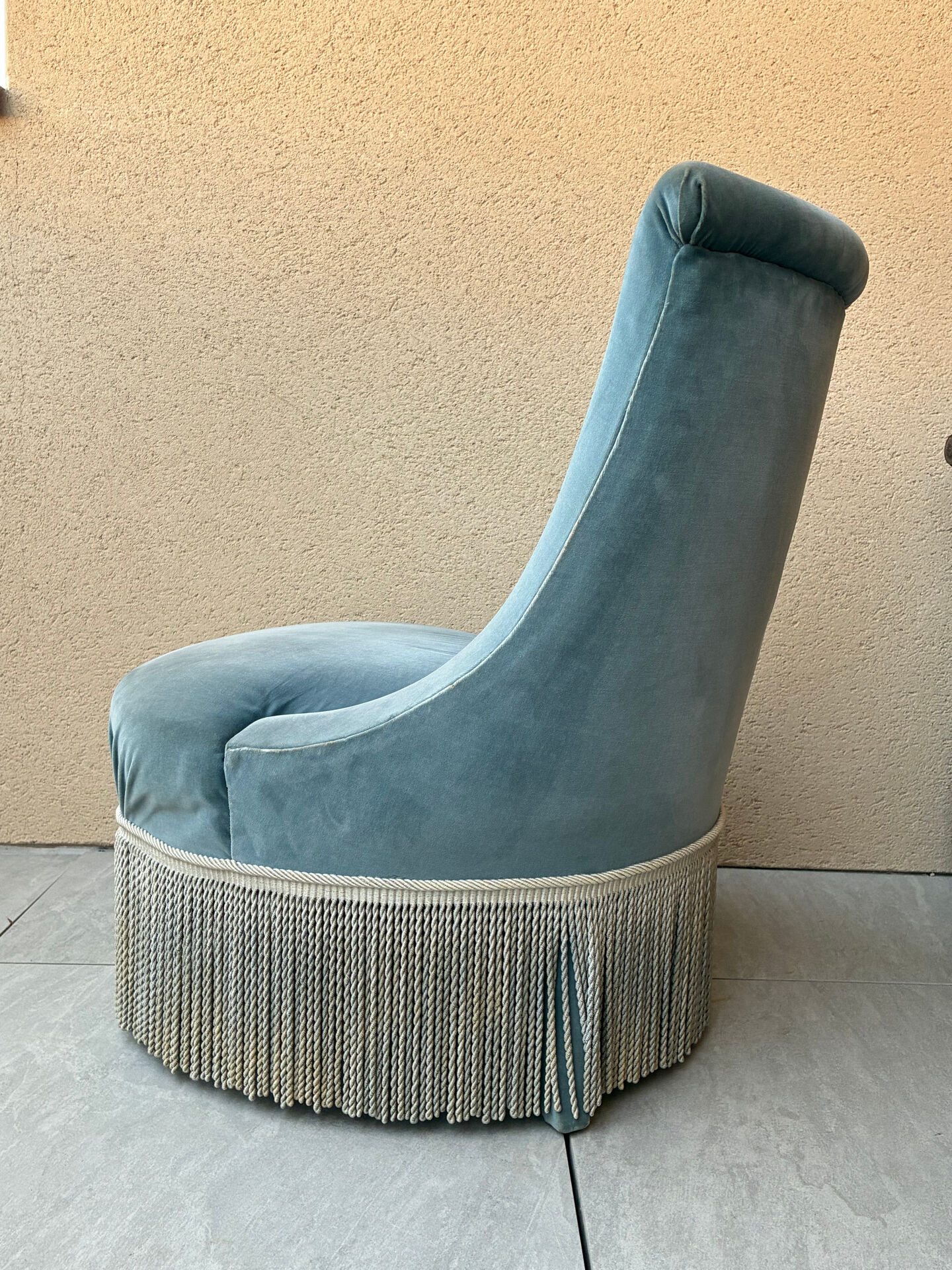 Vintage frog chair