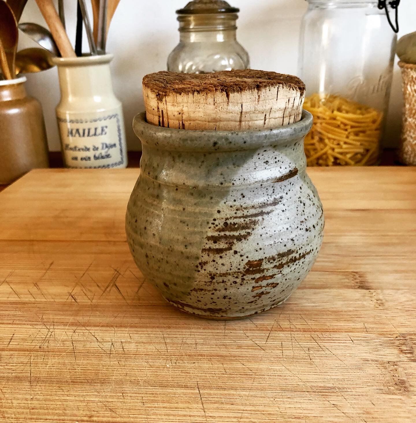 Sandstone pot