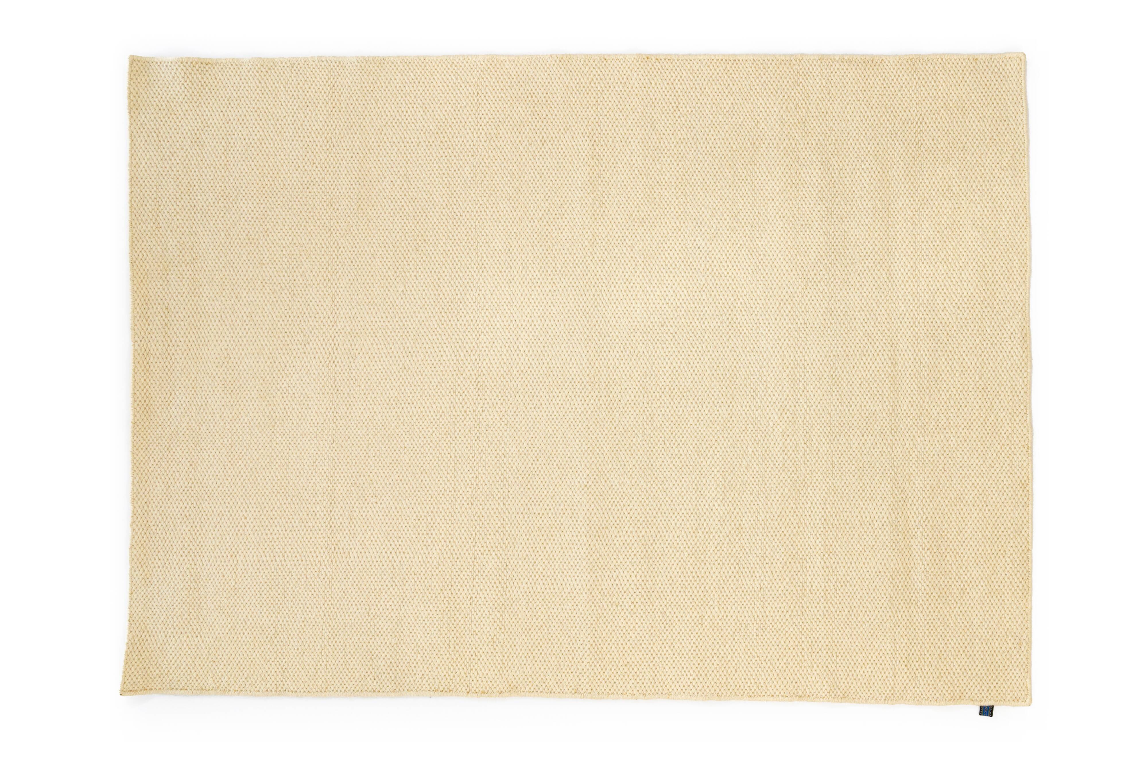 Nos scandinavian flat weave rug by axeco svenska ab. 227 x 164 cm = 89 x 65 in.