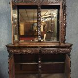 Buffet deux-corps style Renaissance Italienne en chene massif