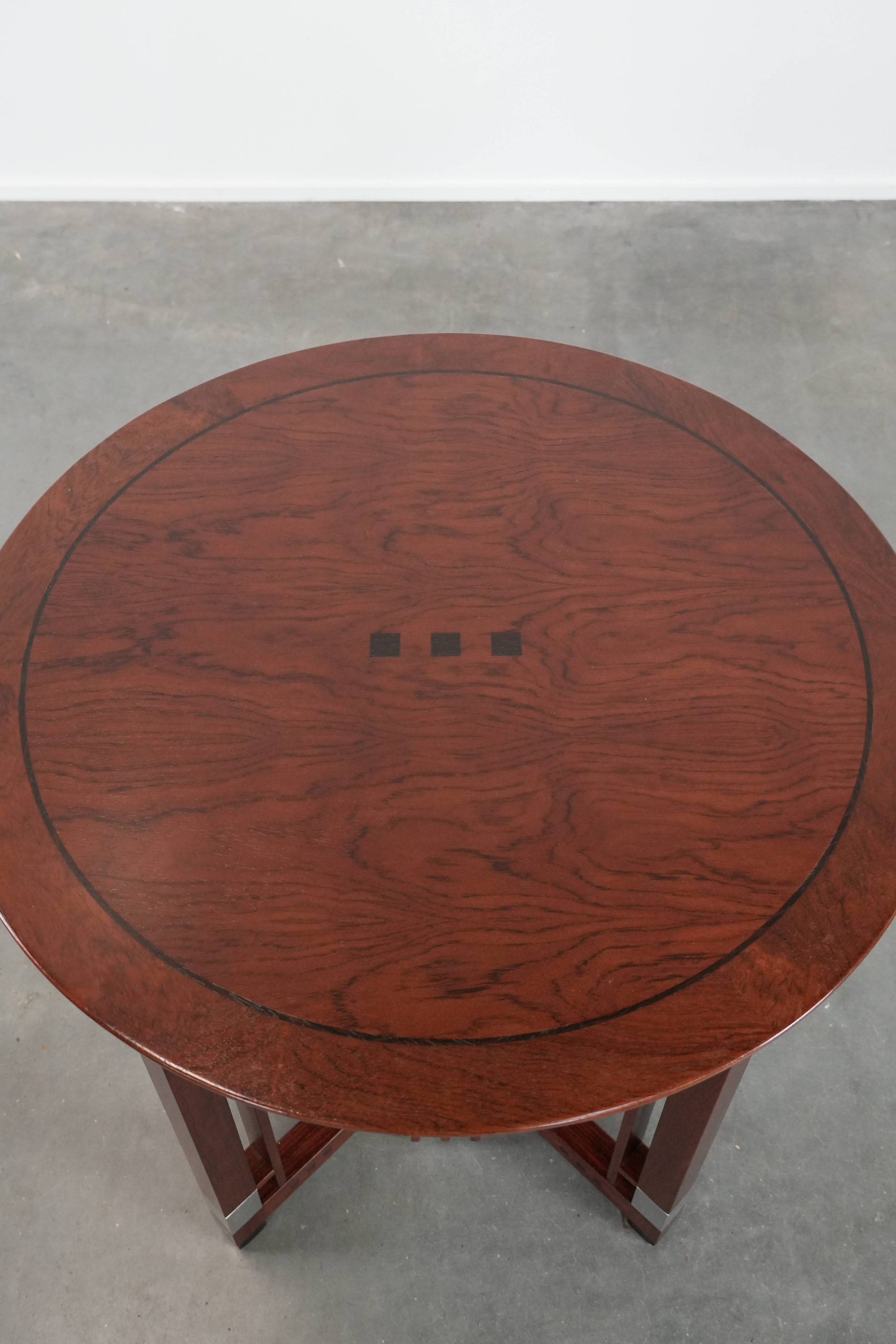 Round Art Deco design side/coffee table