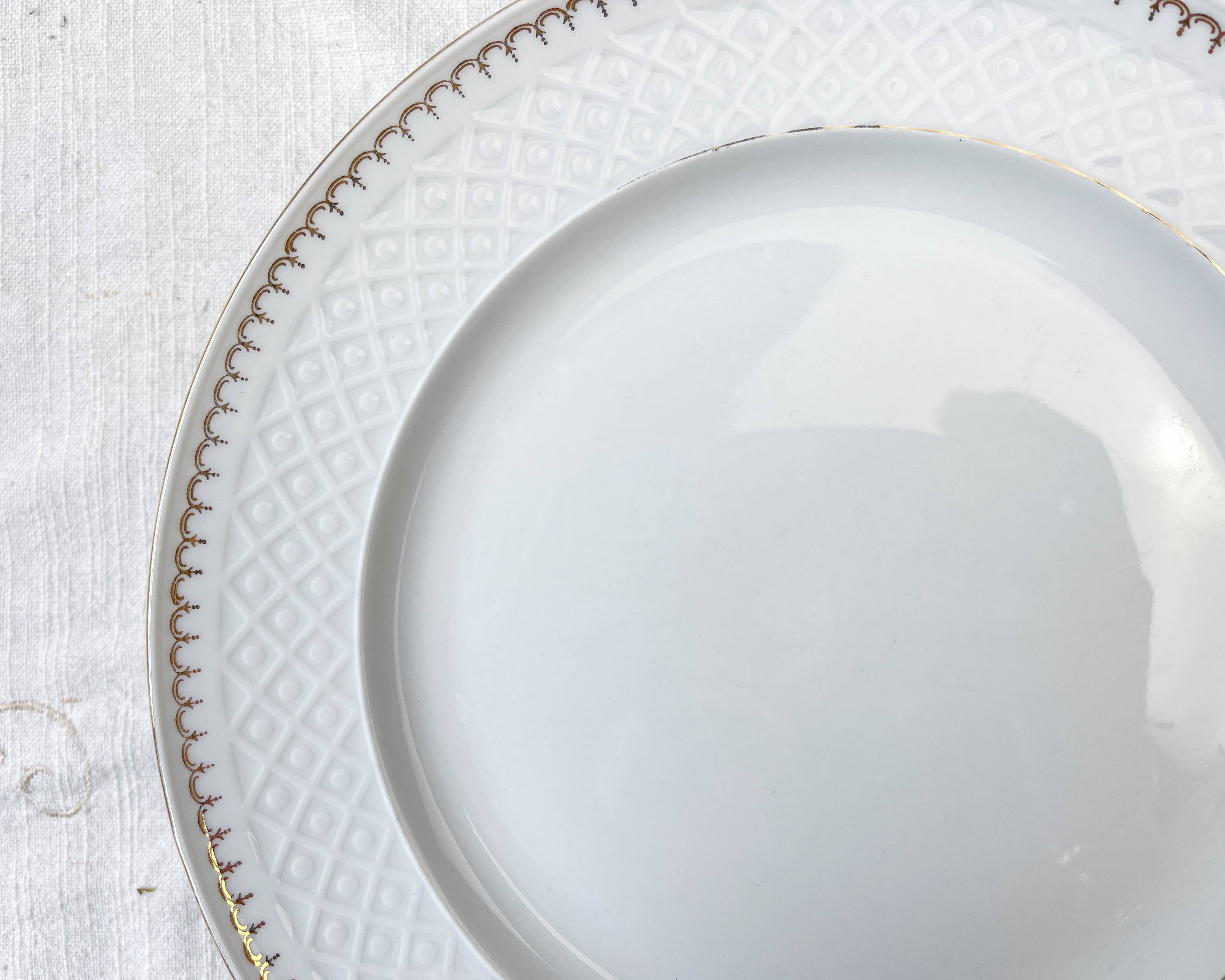 7 vintage flat plates in golden white porcelain BAVARIA model "Annabell"