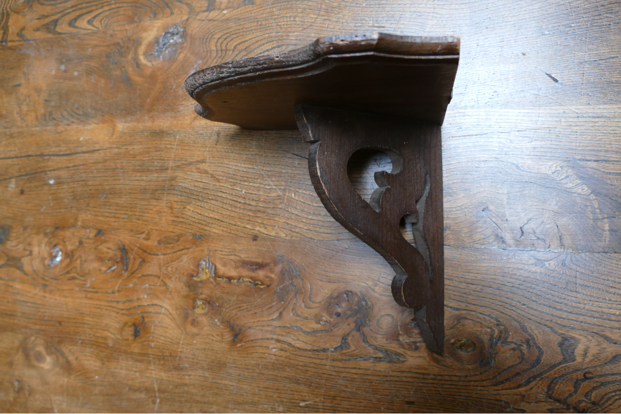 Wall console