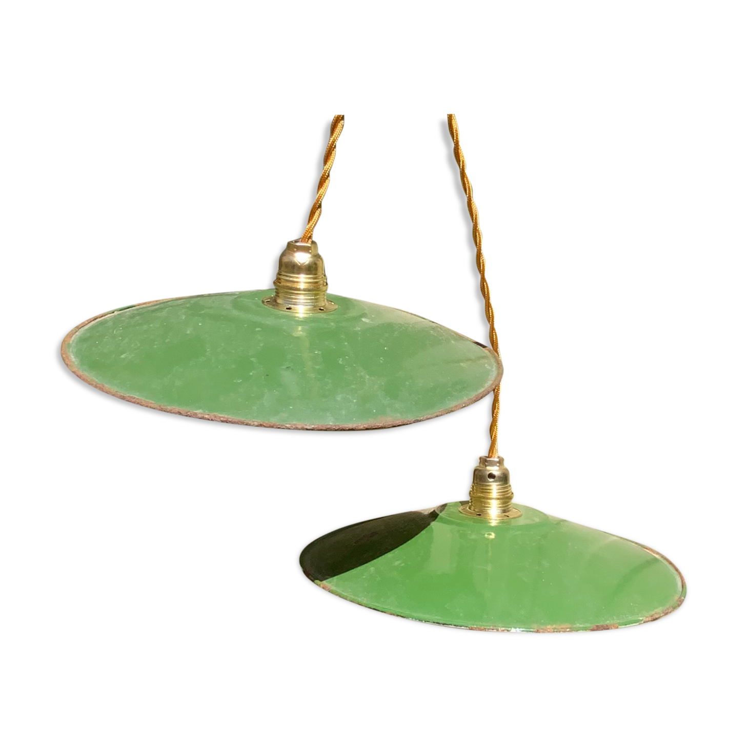 Suspension duo in green and white enamelled sheet metal new gold threads and socket